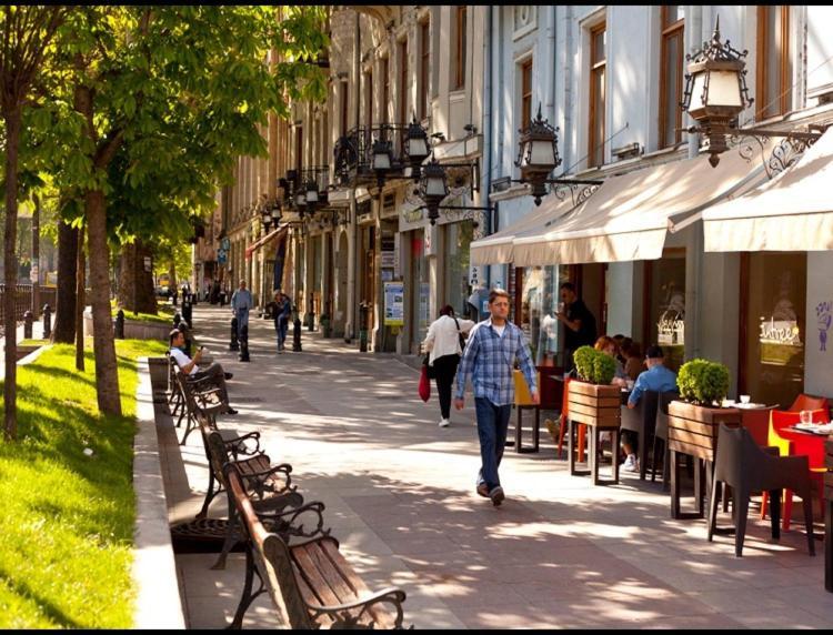 Rustaveli Apartment City Centre Tbilisi Exterior foto